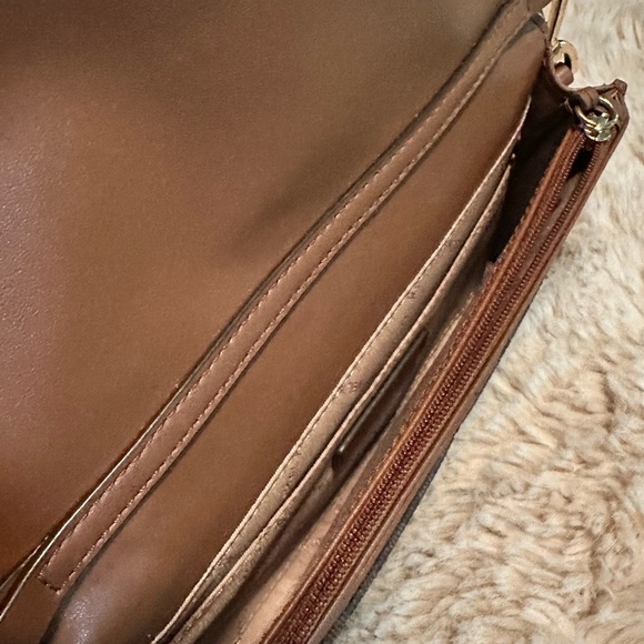 Michael Kors Jet Set Signature Crossbody Handbag With Wide Strap - Picture 10 of 14